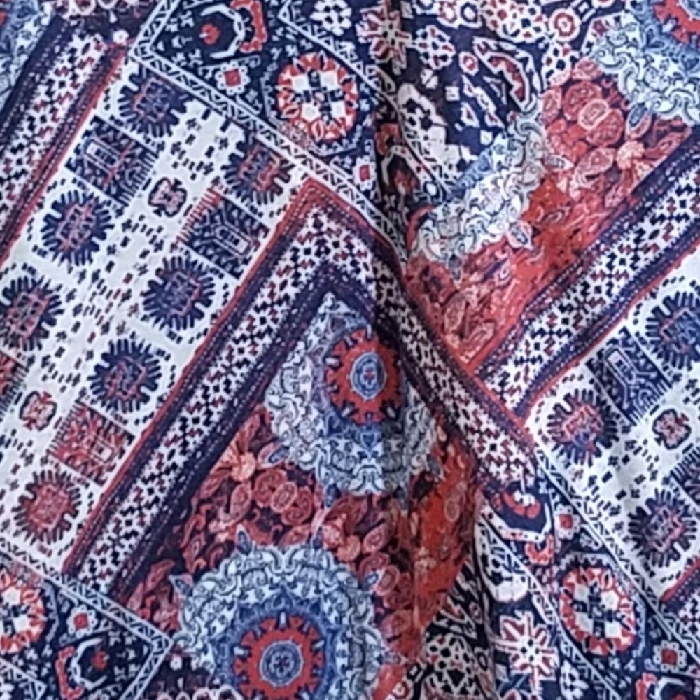 Tapestry Print Top - Picture 4 of 5